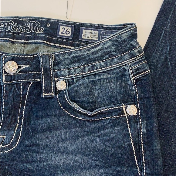 NWT!!  Miss Me ankle skinny jeans 👖🙀😻 - Picture 3 of 7